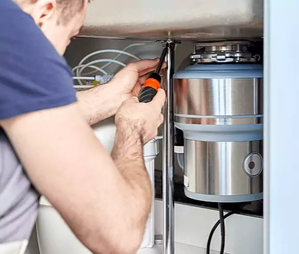 Expert Plumber for Garbage Disposal Replacement in Lindenhurst, NY