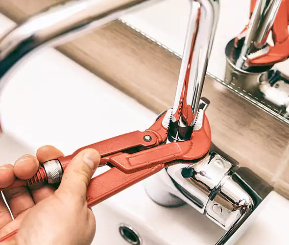 Expert Leak Repair Plumber in Lindenhurst, NY