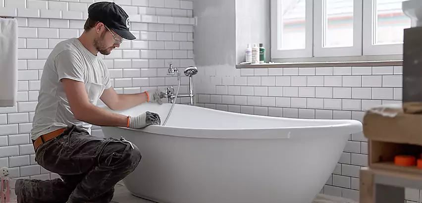 Bathtub Faucet Replacement in Lindenhurst