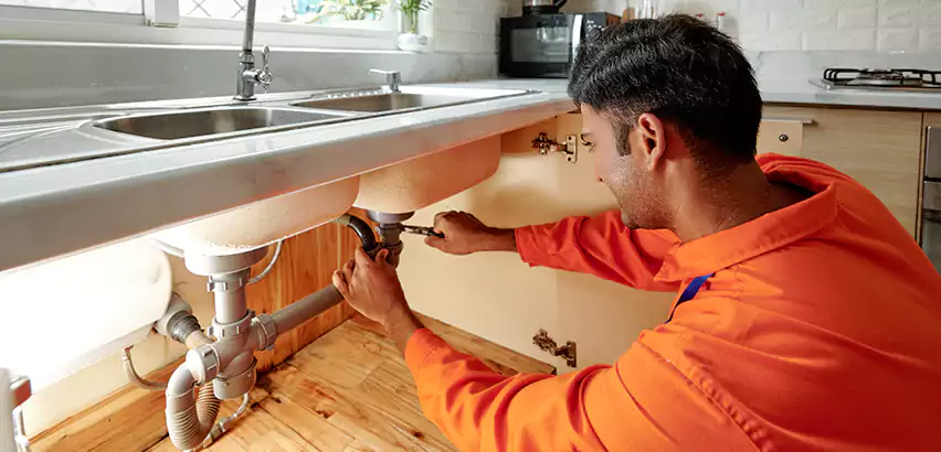 Plumbing Leak Repair in Lindenhurst, NY